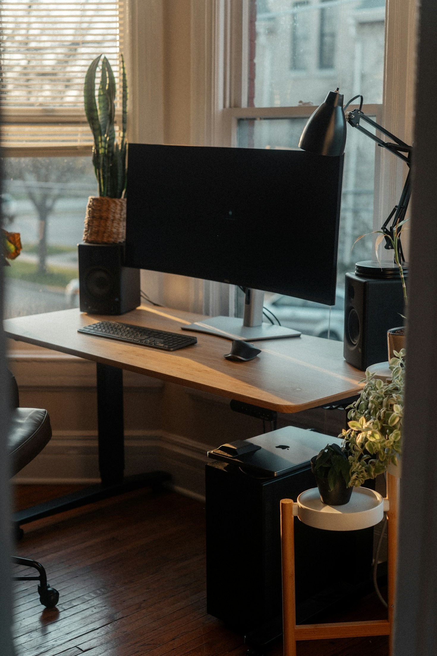 How to Choose the Right Niche for Maximum Profit